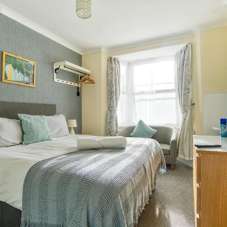 St Weonards Bed and Breakfast Paignton Eksteriør billede
