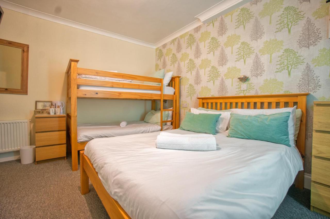 St Weonards Bed and Breakfast Paignton Eksteriør billede