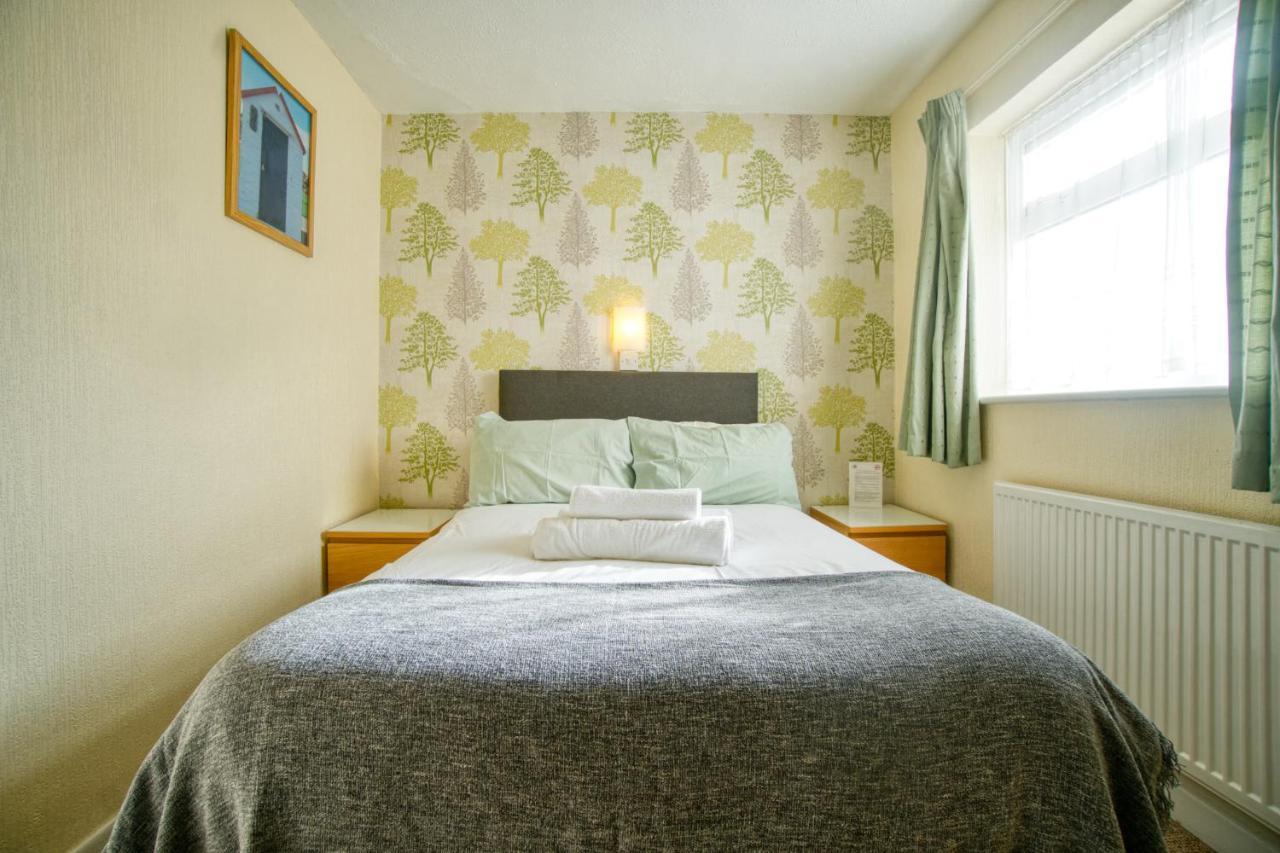 St Weonards Bed and Breakfast Paignton Eksteriør billede