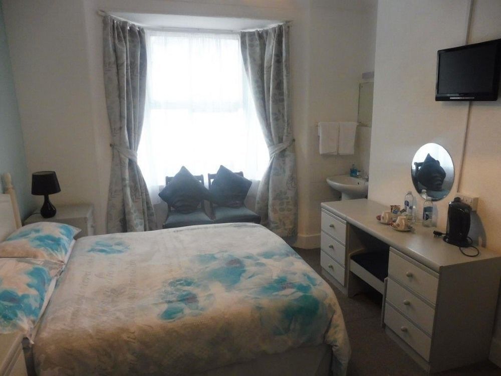 St Weonards Bed and Breakfast Paignton Eksteriør billede