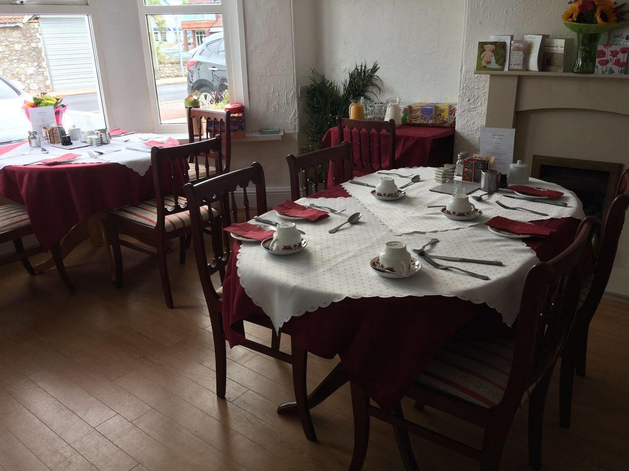 St Weonards Bed and Breakfast Paignton Eksteriør billede